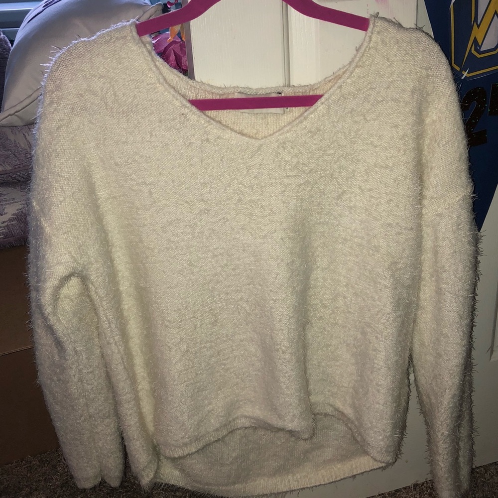 charlie o. white sweater by kinnucan’s